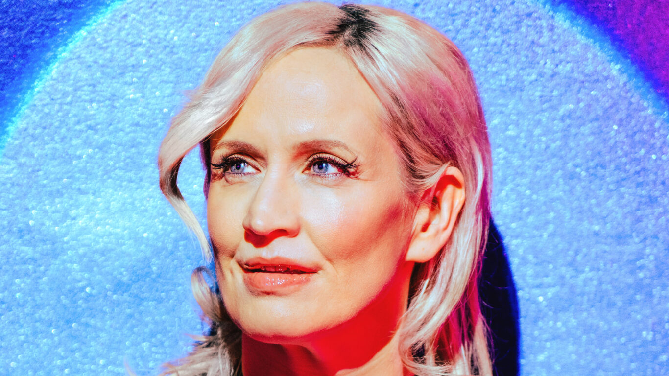 Salon Iltatori - Maija Vilkkumaa