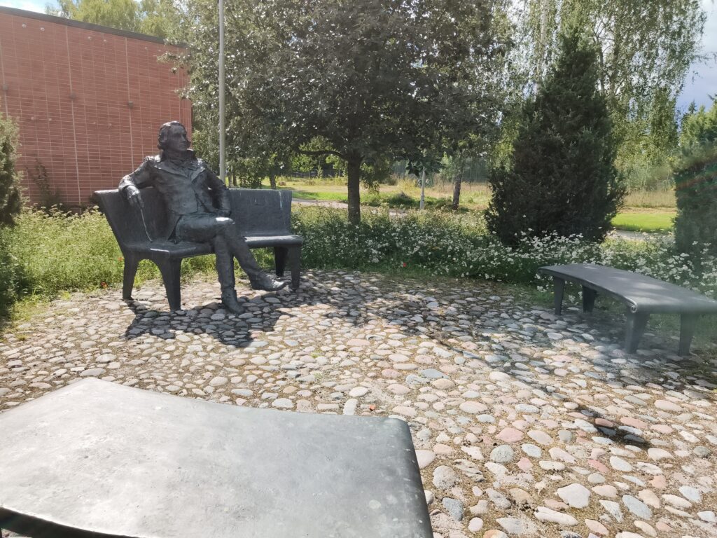 Syksyinen iltakävely Halikossa